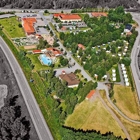 Hotel Bjoerkbackens Stugby I Vimmerby Exteriér fotografie